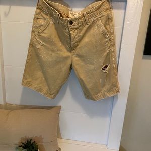 Men’s Distressed Cotton Khaki Shorts